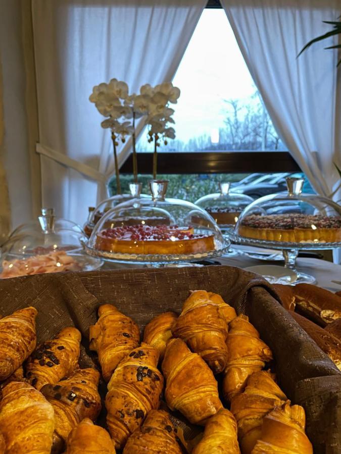 Il Vecchio Borgo Relais Hotell Como Exteriör bild