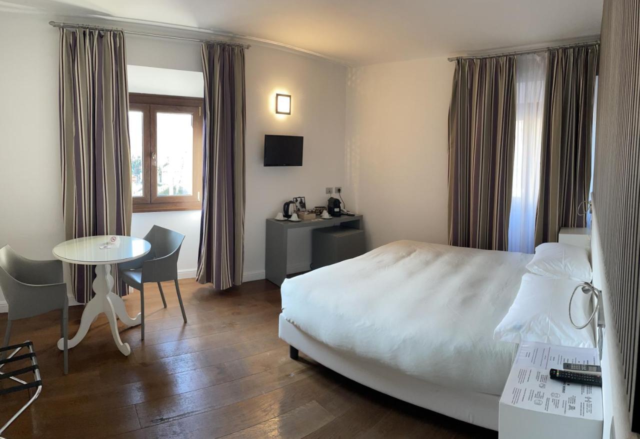 Il Vecchio Borgo Relais Hotell Como Exteriör bild