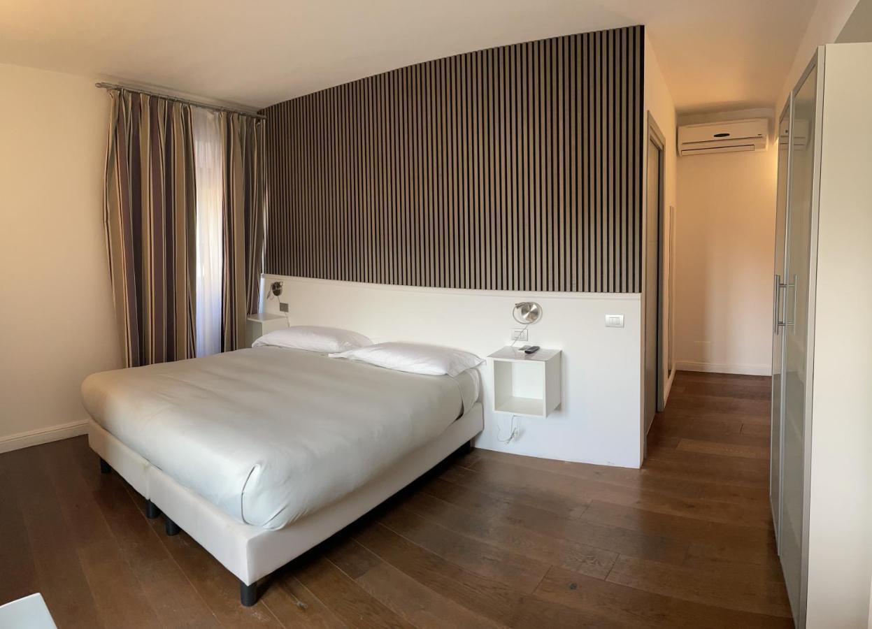 Il Vecchio Borgo Relais Hotell Como Exteriör bild
