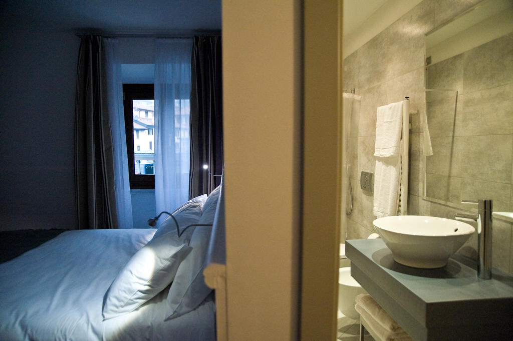 Il Vecchio Borgo Relais Hotell Como Rum bild